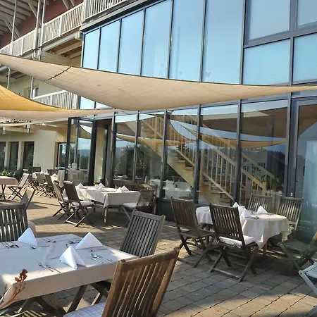 Hotel Bio-landhaus Knura 3*